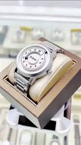 DOM MAGNETIC WATCH